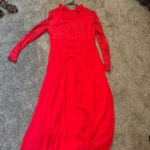 Red lace top detail cocktail dress. SIZE XL.